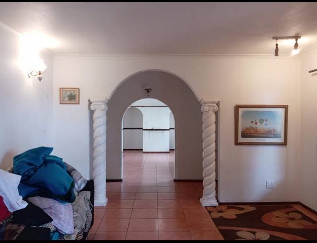 6 BEDROOM PROPERTY TO RENT IN SCOTTBURGH SOUTH